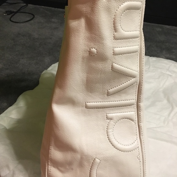 CK Tote Reversible - Picture 5 of 7